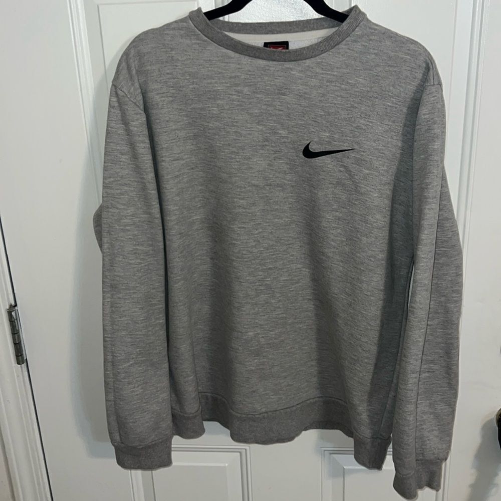 Nike crewneck gray red black